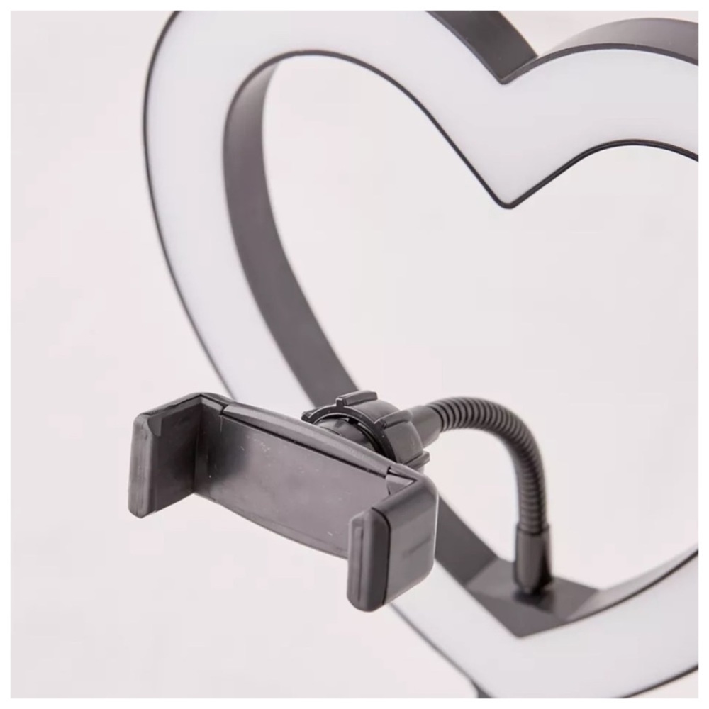 Brilliant Ideas Heart-Shaped Vlogging Ring Light - Picture 3 of 6